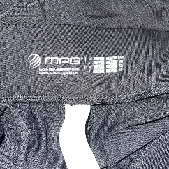 (mpg sport) enchanted short - Picture 3 of 4